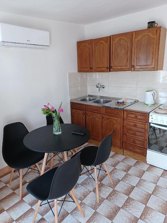 Apartments With A Parking Space Pag - 6325 Pag Town Εξωτερικό φωτογραφία